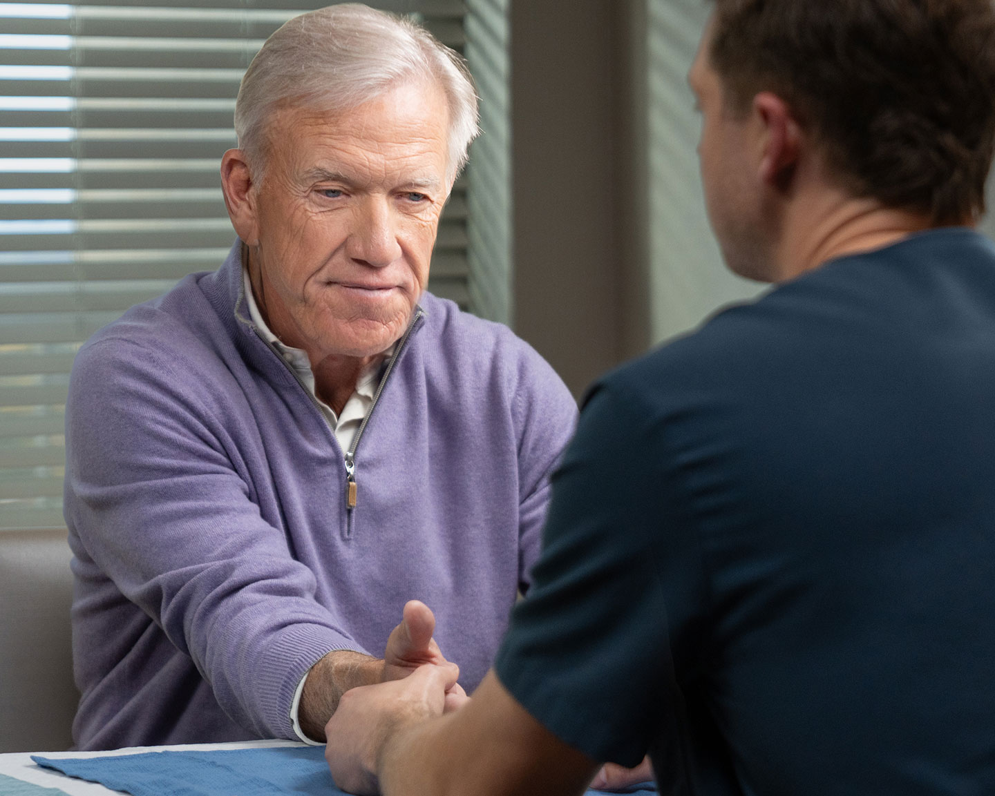 Patient meeting with a Hand Specialist